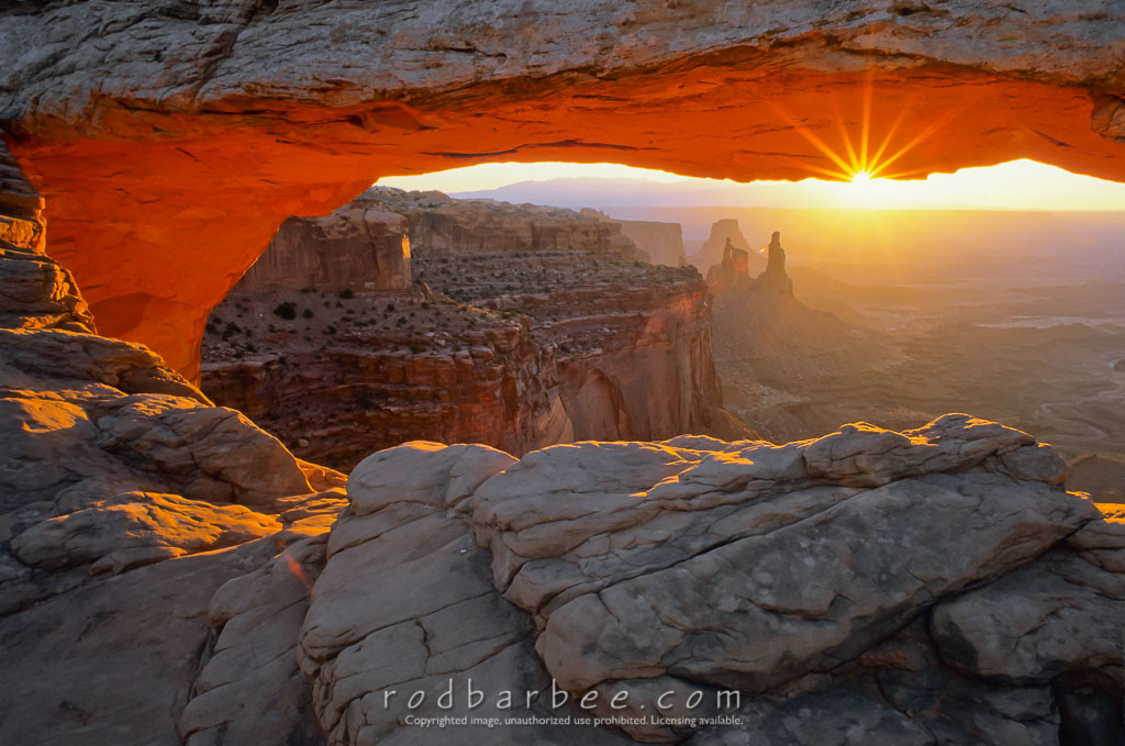 barbee_11924 | Mesa Arch at sunrise, Canyonlands National Park, UT 